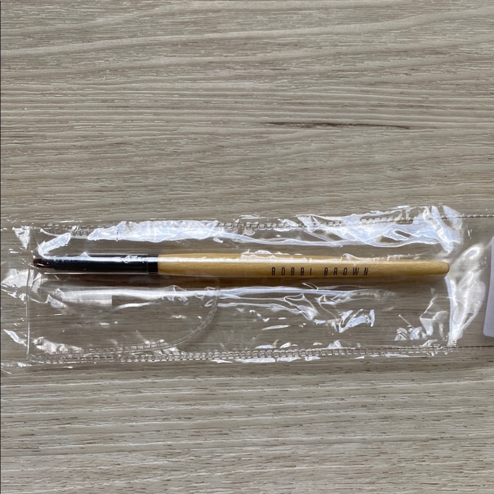 Bobbi Brown Natural Wood Makeup Brush